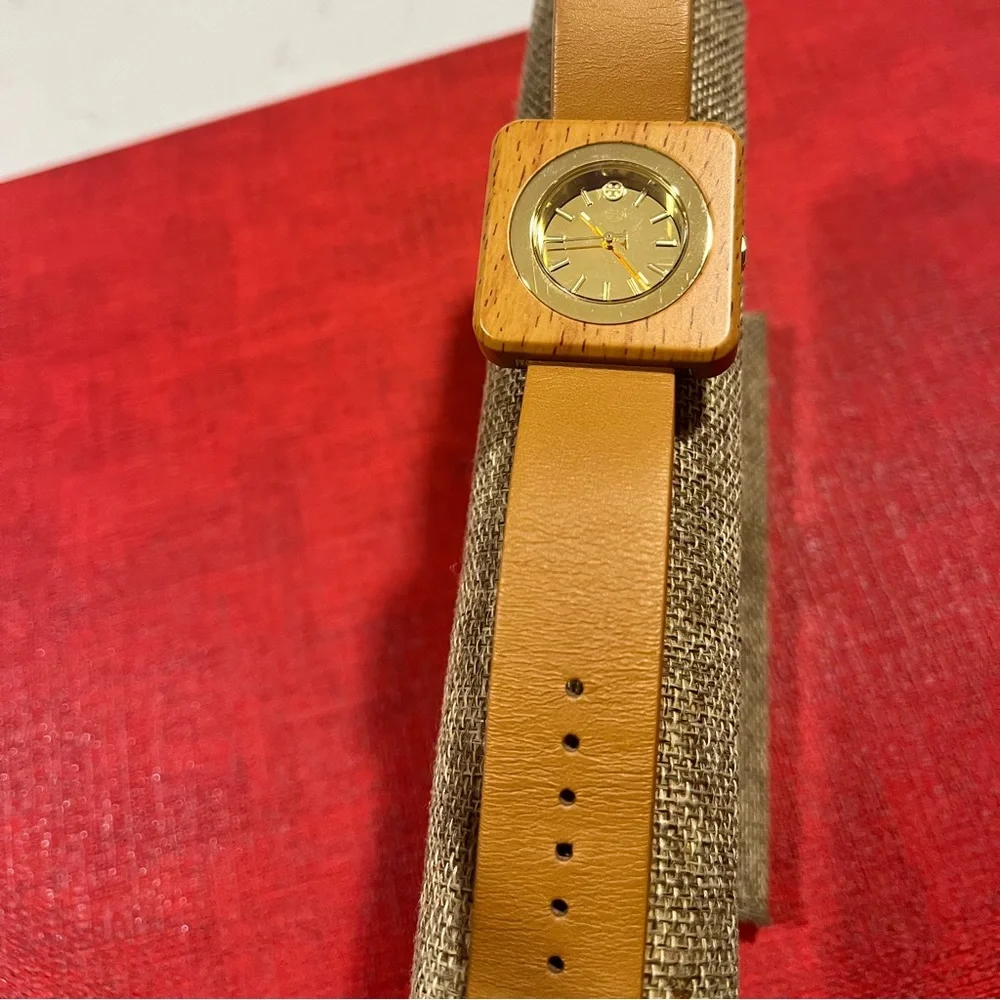 TORY BURCH AUTHENTIC ‘LIZZIE’ SQUARE FAUX WOOD DESIGN GENUINE LEATHER WATCH - Picture 17 of 17